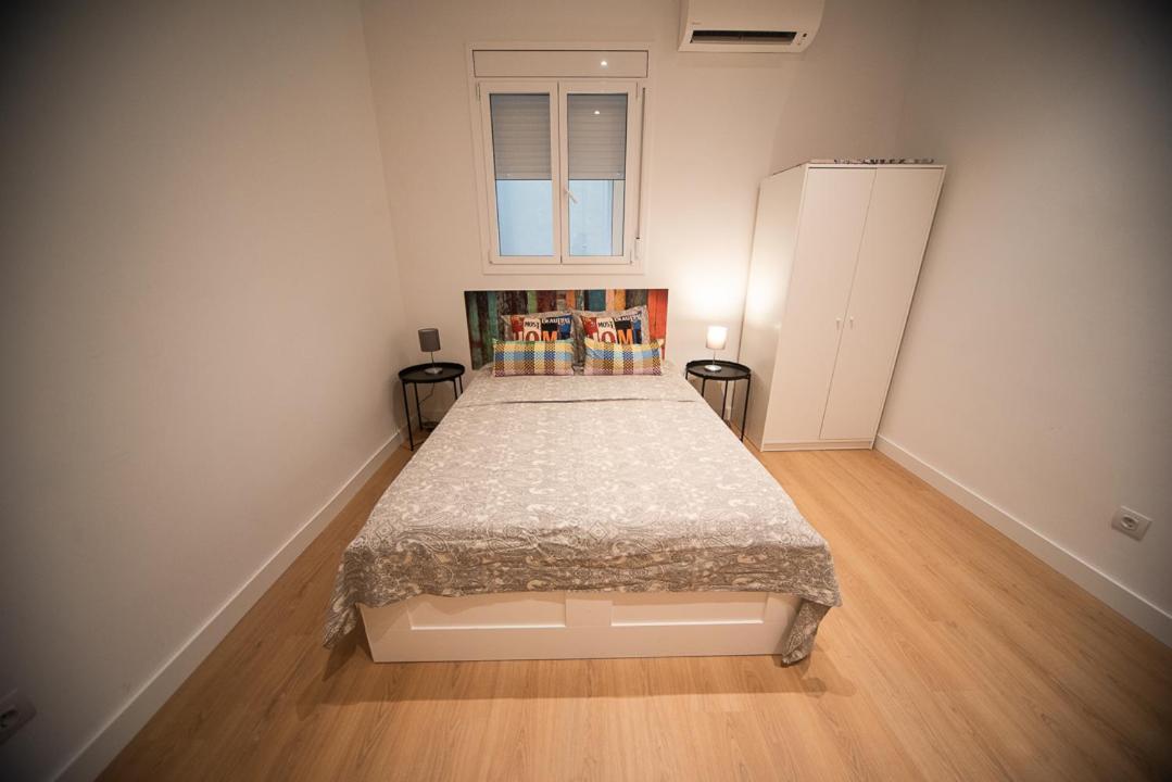 By Universitat Private Rooms Βαρκελώνη Εξωτερικό φωτογραφία