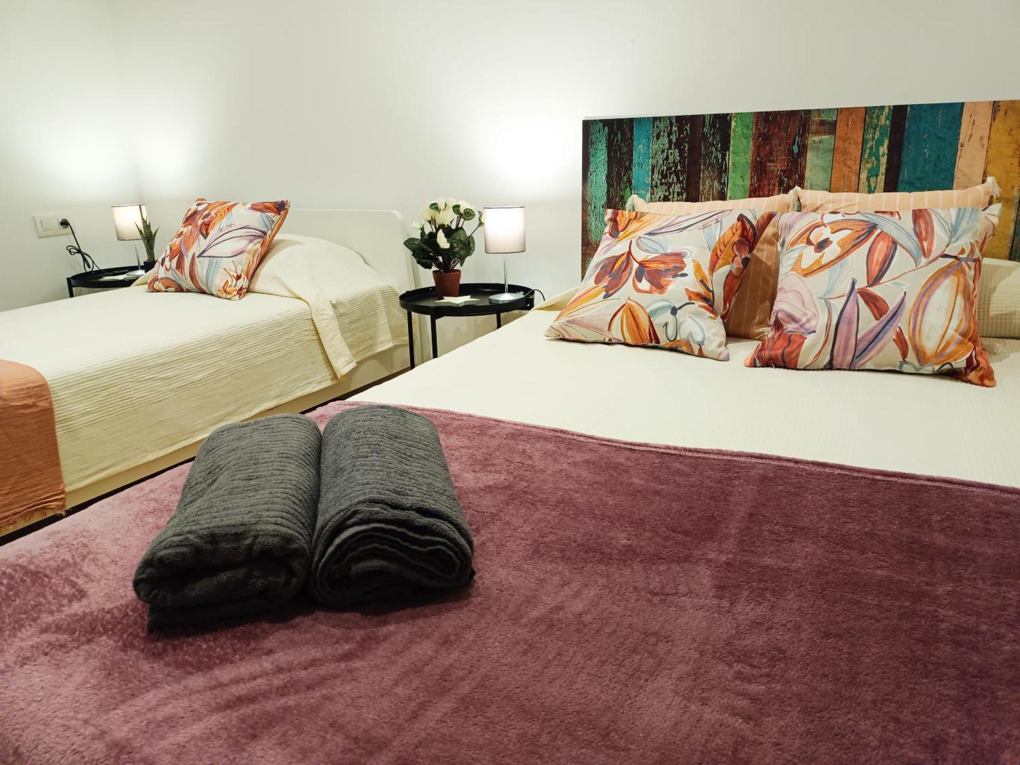 By Universitat Private Rooms Βαρκελώνη Εξωτερικό φωτογραφία