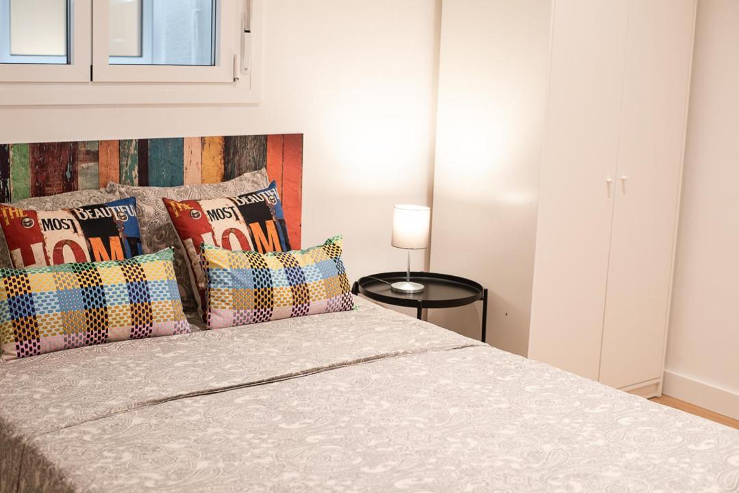 By Universitat Private Rooms Βαρκελώνη Εξωτερικό φωτογραφία